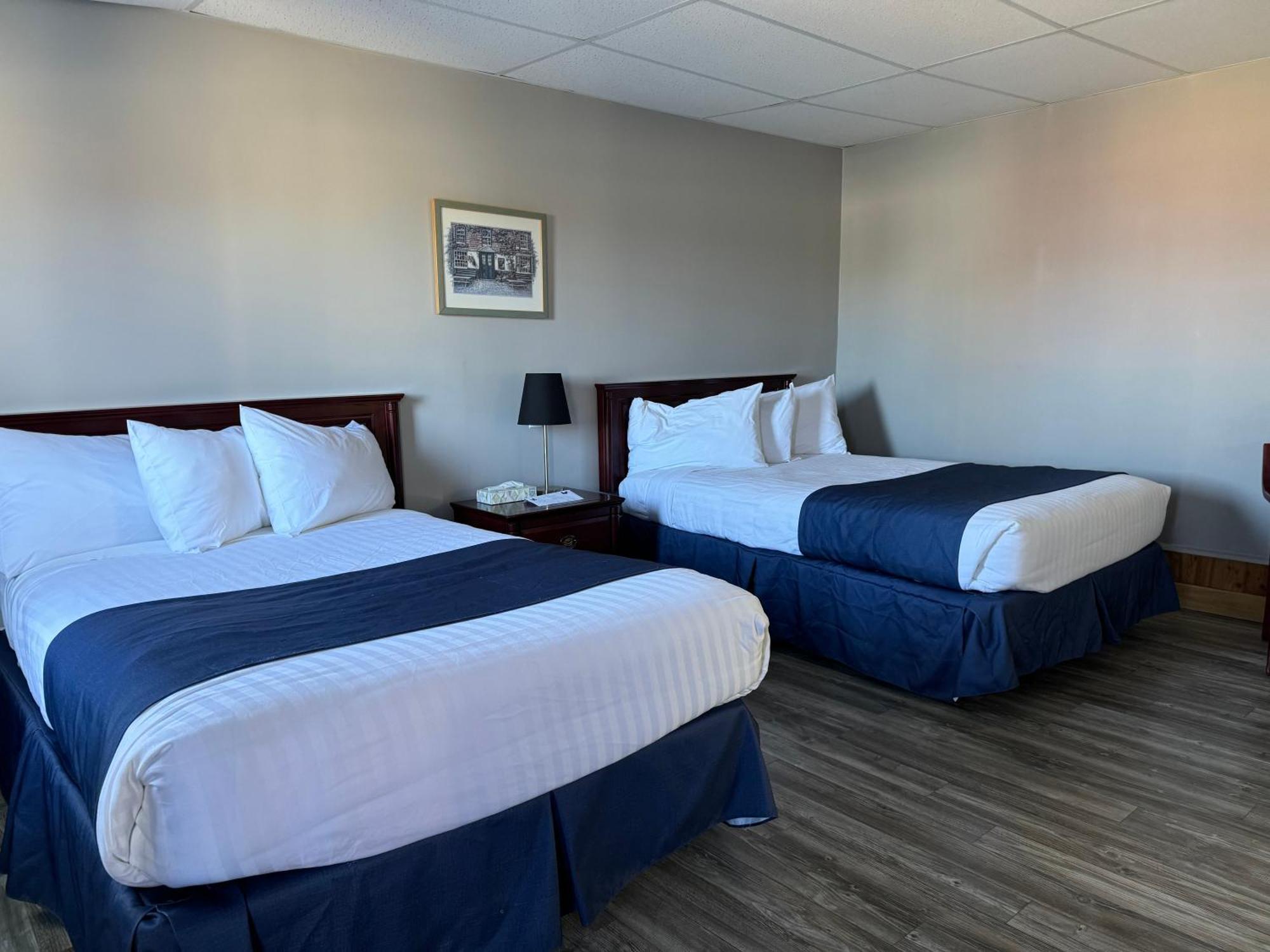 Hotel-motel Fleur De Lys 2* Perce